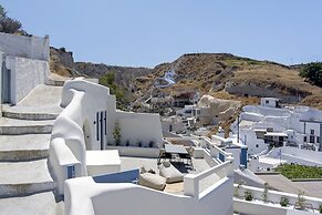 Acave Santorini Suites