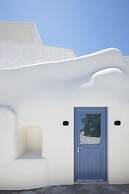 Acave Santorini Suites