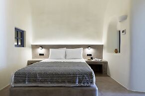 Acave Santorini Suites