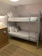 Lovely 5 Person Chalet in St Margaret's at Cliffe