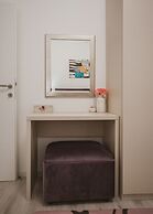 Luxury Modern House, Just 1 min Walk to the Beach