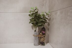 Luxury Modern House, Just 1 min Walk to the Beach