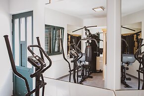 Luxury Modern House, Just 1 min Walk to the Beach