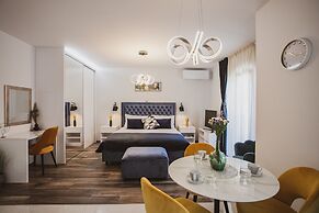 Luxury Modern House, Just 1 min Walk to the Beach