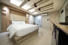 Suwon Haenggungdong Sunstar Motel