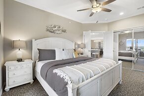 Majestic View Getaway w/ Beautiful Lake Views!