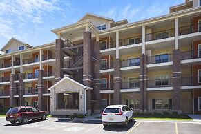 Majestic View Getaway w/ Beautiful Lake Views!