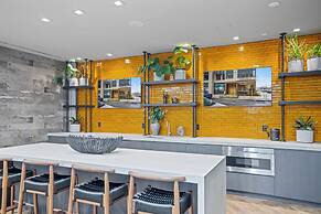 Coda on Half, a Placemakr Experience - Navy Yard