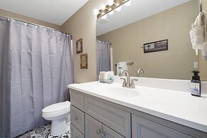 Lounging on the Lane