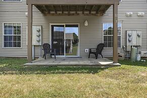 Branson Fall Creek Retreat w/ Deck Views!