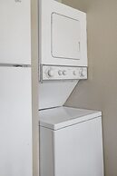 Branson Fall Creek Retreat w/ Deck Views!