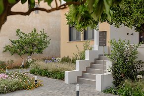 Galio Suites Airport by Airstay