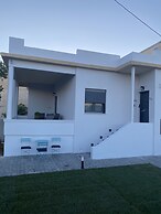 Galio Suites Airport by Airstay