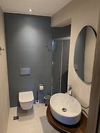 Galio Suites Airport by Airstay