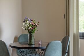 Galio Suites Airport by Airstay