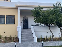 Galio Suites Airport by Airstay