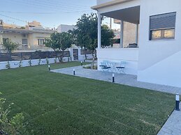 Galio Suites Airport by Airstay