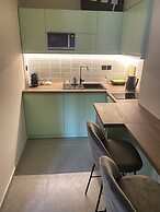 Galio Suites Airport by Airstay