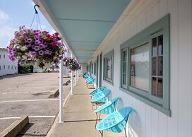 Dolphyn Motel