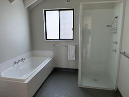 Black Bream Point Cabins