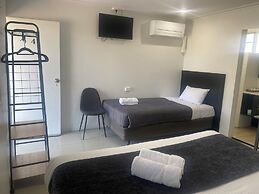 The Seaview Tavern Motel