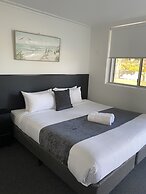 The Seaview Tavern Motel