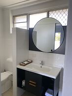 The Seaview Tavern Motel