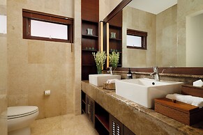 VIlla Nagasutra by Nakula