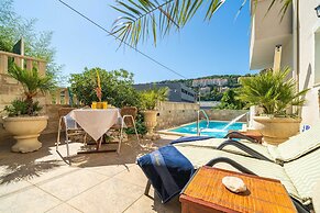 Villa Aura - Adult Only