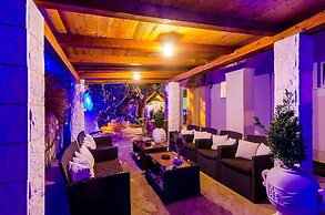 Villa Aura - Adult Only