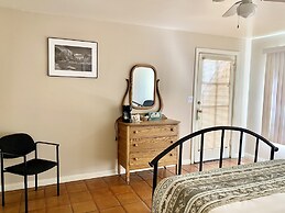 Tioga Lodge At Mono Lake