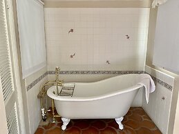 Tioga Lodge At Mono Lake