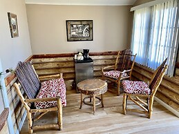 Tioga Lodge At Mono Lake