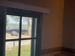 Tioga Lodge At Mono Lake