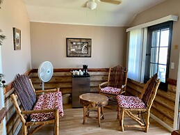 Tioga Lodge At Mono Lake