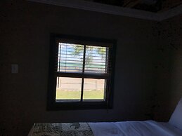 Tioga Lodge At Mono Lake