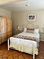 Tioga Lodge At Mono Lake