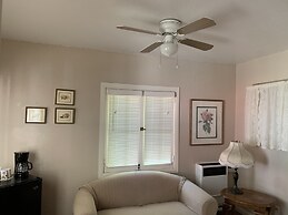 Tioga Lodge At Mono Lake