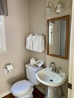 Tioga Lodge At Mono Lake