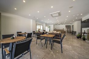 Olive Tree Gündoğan