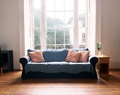 Westbourne Place Townhouse - by Clifton Short Lets