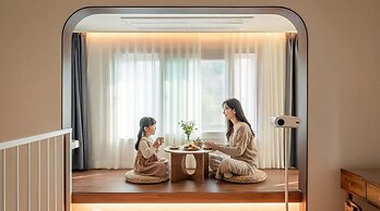 Gyeongju Themandi Pension
