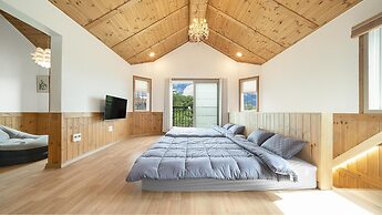 Gyeongju Themandi Pension