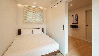 Gyeongju Themandi Pension