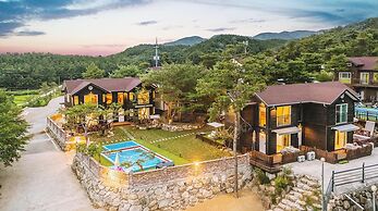 Gyeongju Themandi Pension