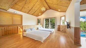 Gyeongju Themandi Pension