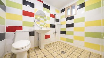 Gyeongju Themandi Pension