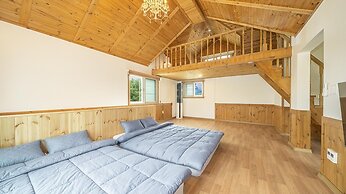 Gyeongju Themandi Pension