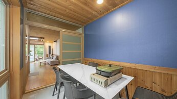 Gyeongju Themandi Pension