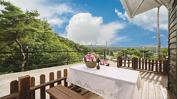 Gyeongju Themandi Pension